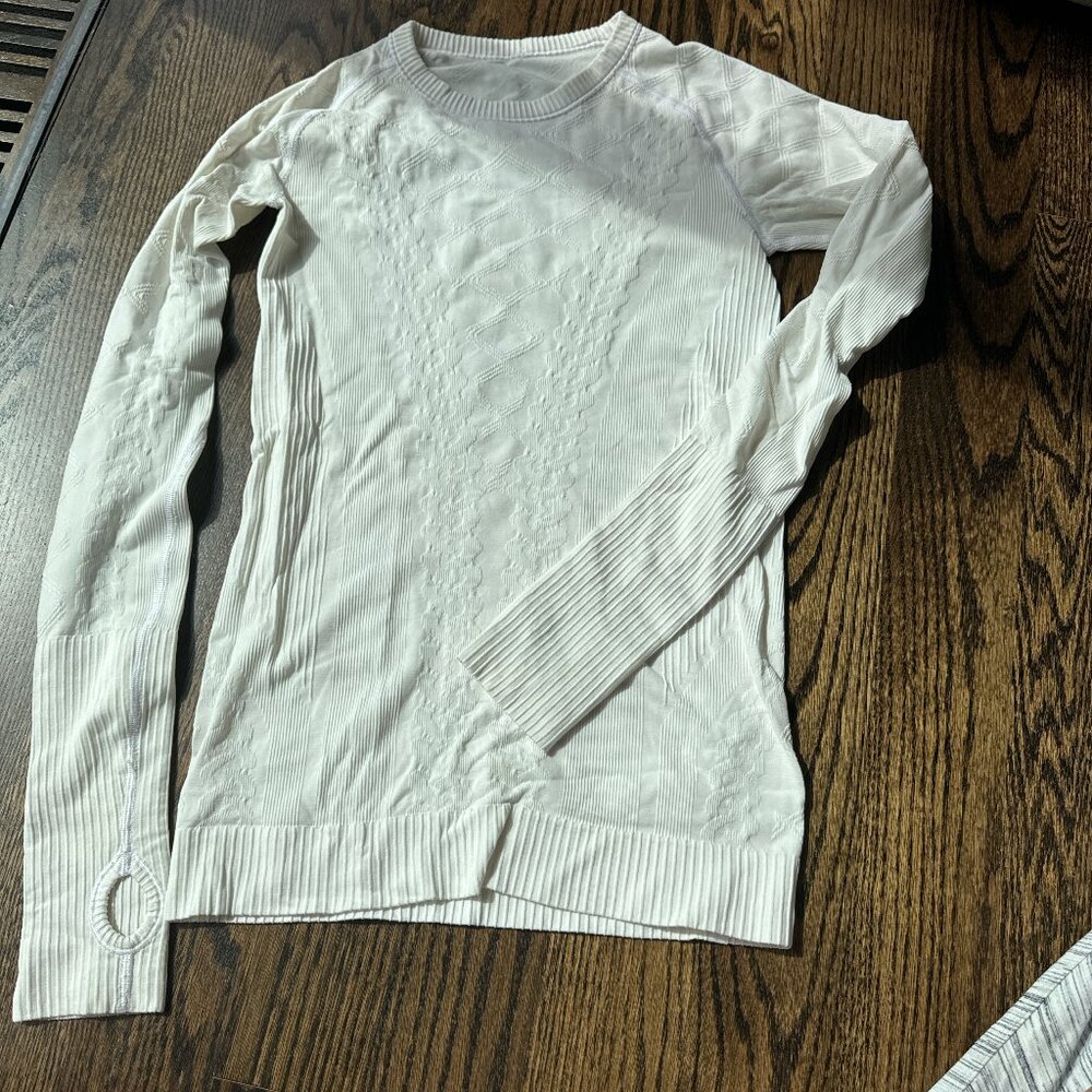 Lululemon long sleeve size 6 top